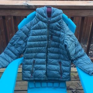 LL Bean Kids’ Ultralight 650 Down Jacket L 14-16